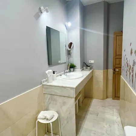 Homely Pozos Dulces 8 مالقة